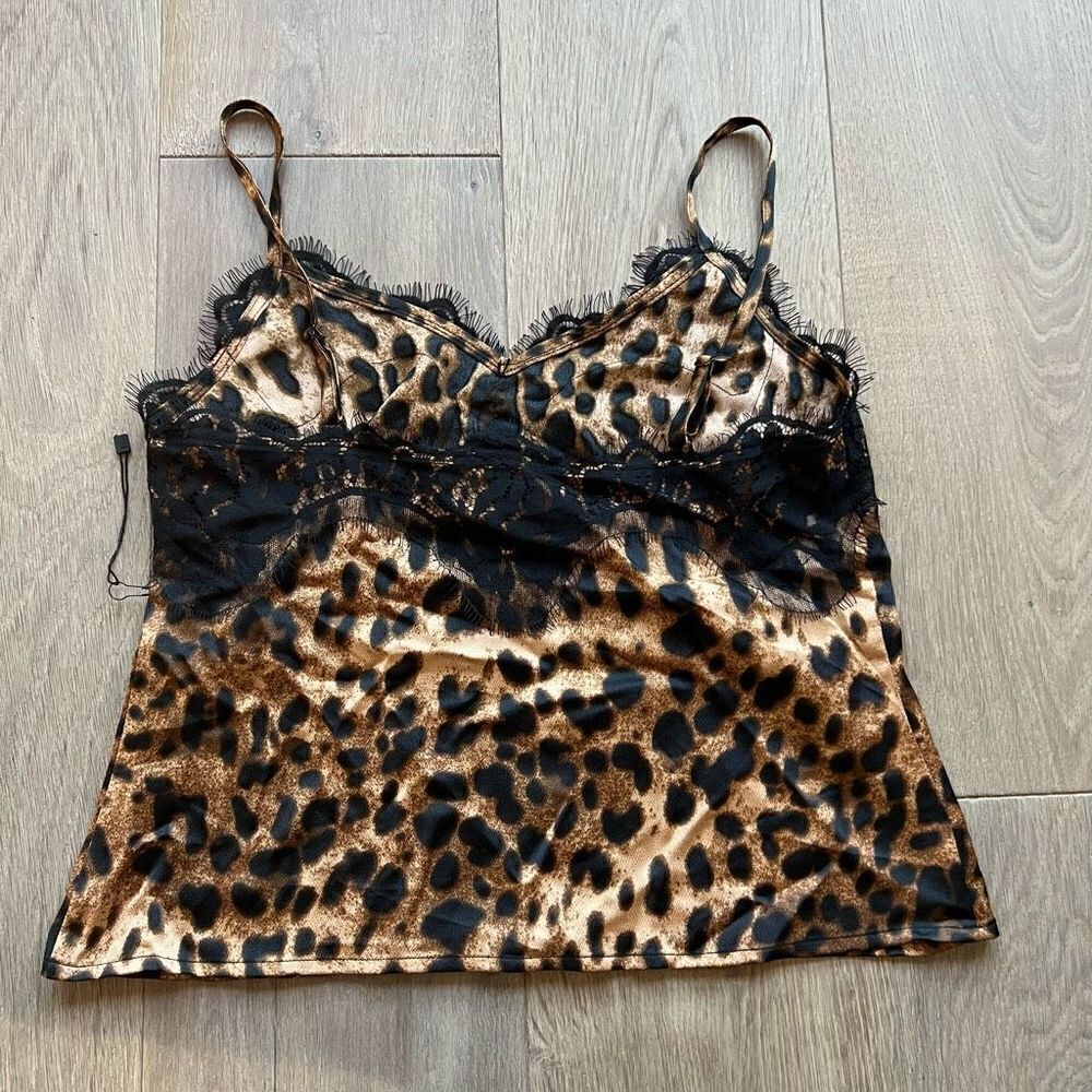 Superdown Crysta lace trim cami top in Leopard Size S - Picture 6 of 6